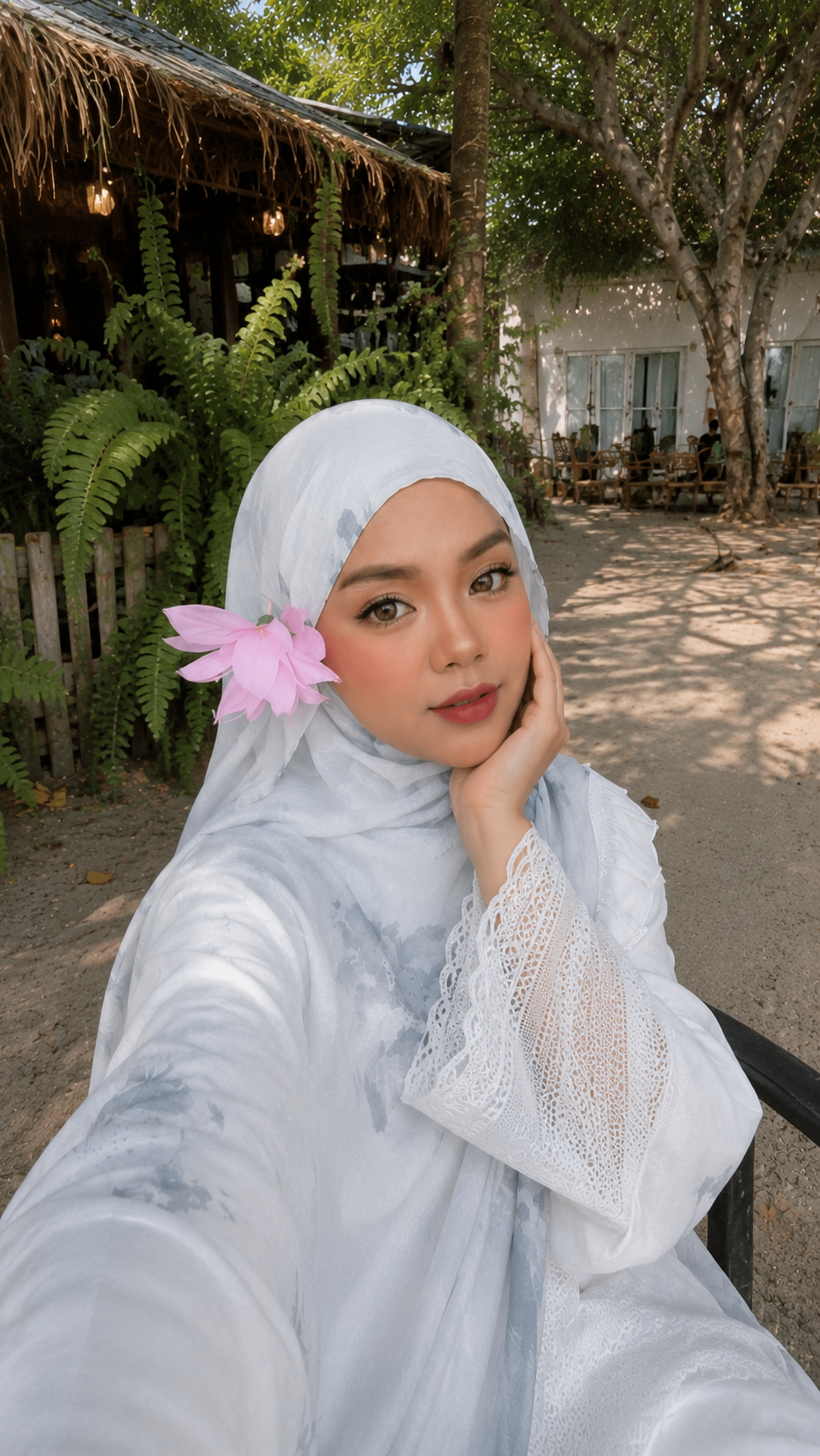 RY36 White Ink Wash Floral Hijab Shawl – Grey Blue Botanical Watercolor Women's Head Scarf (80×180cm)