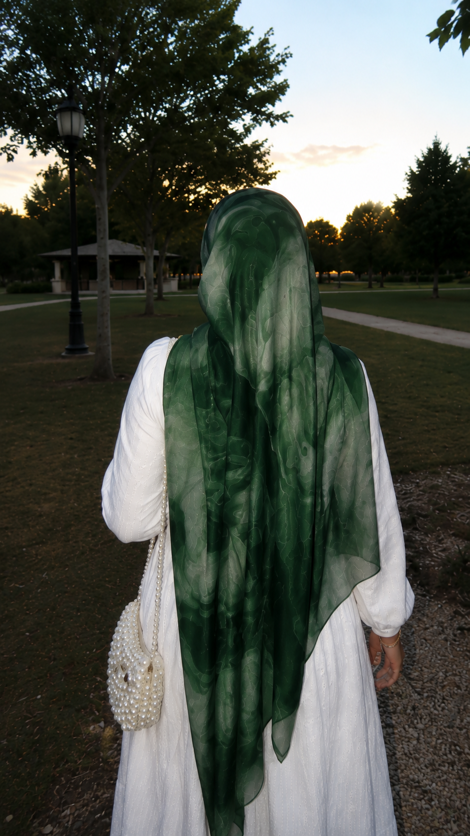 RY44 Forest Green Marble Ink Hijab Shawl – Emerald Watercolor Women's Head Scarf (80×180cm)