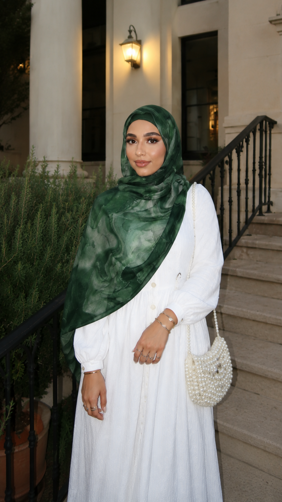 RY44 Forest Green Marble Ink Hijab Shawl – Emerald Watercolor Women's Head Scarf (80×180cm)