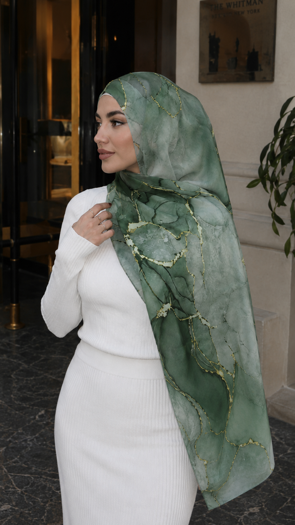 RY70 Moss Green Gold Leaf Vein Tropical Hijab Shawl – Botanical Watercolor Women's Head Scarf (80×180cm)
