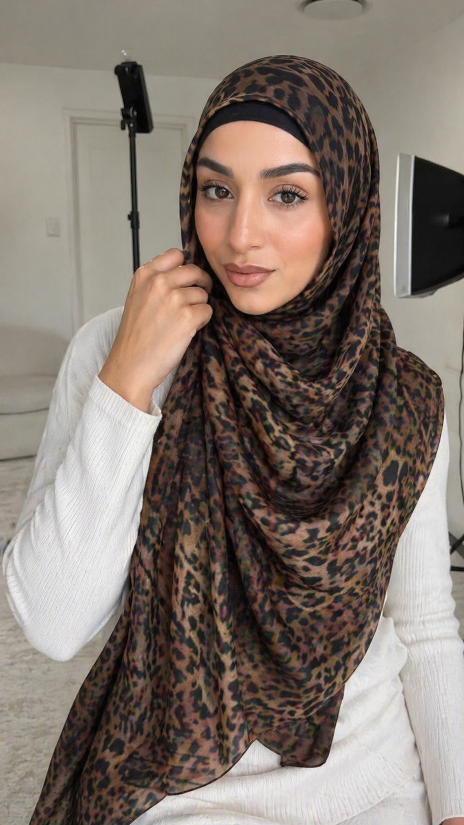 RY222 Brown Leopard Print Liquid Jersey Hijab – Soft Premium Drape Scarf