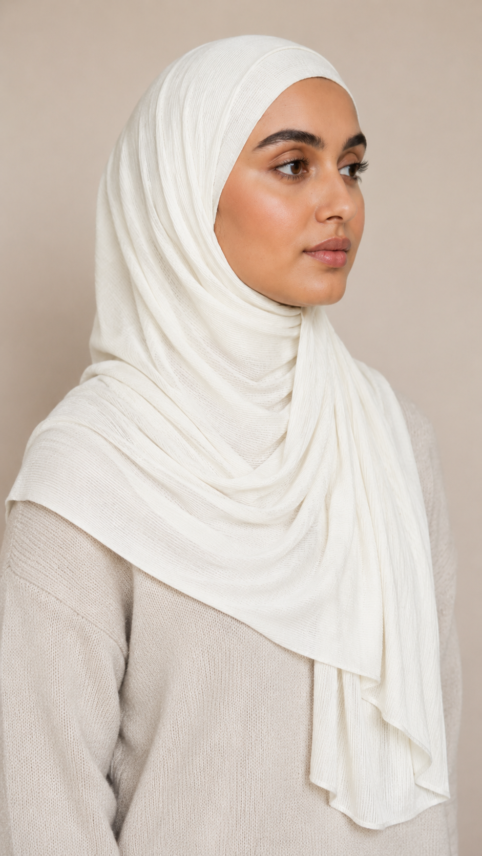 RY217 Ivory White Cotton Ribbed Jersey Hijab Scarf – Soft Stretch Breathable Headscarf
