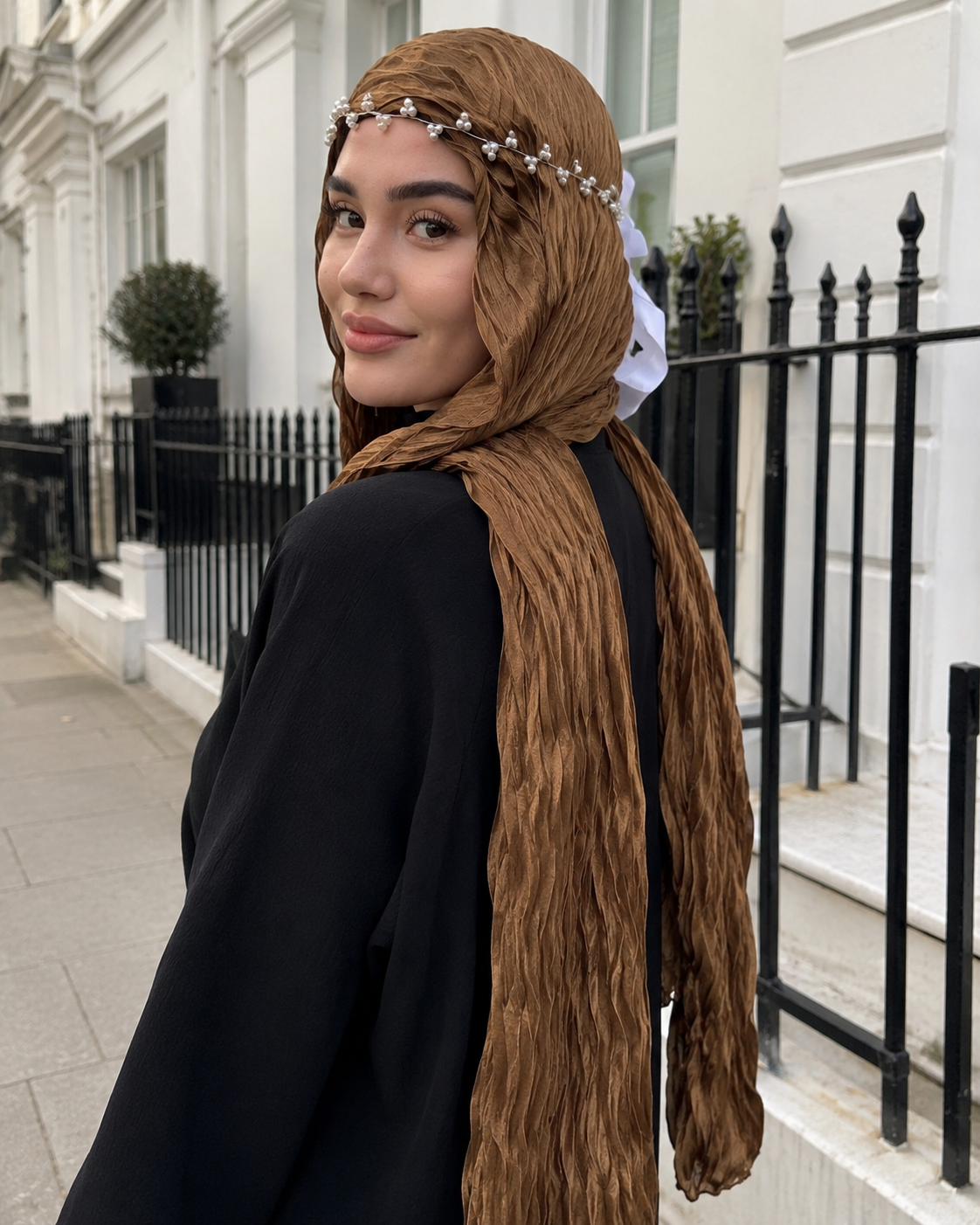 RY305 Caramel Brown Crinkled Tulle Hijab Scarf – Glossy Stretch Breathable Headscarf