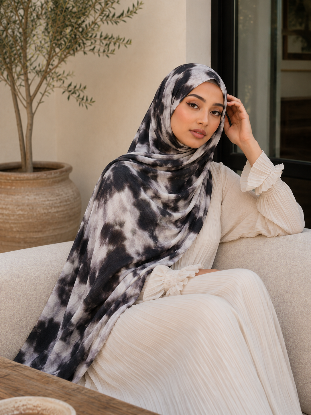 RY417 Black Marble Mercerized Cotton Jersey Hijab – Soft Stretch Scarf