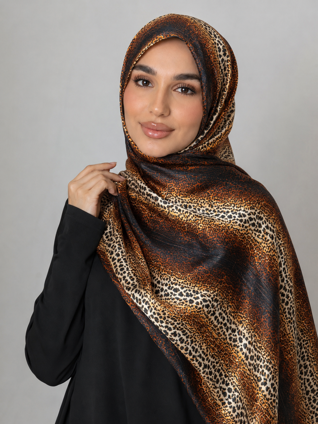 RY432 Leopard Gradient Mercerized Cotton Jersey Hijab – Soft Stretch Scarf