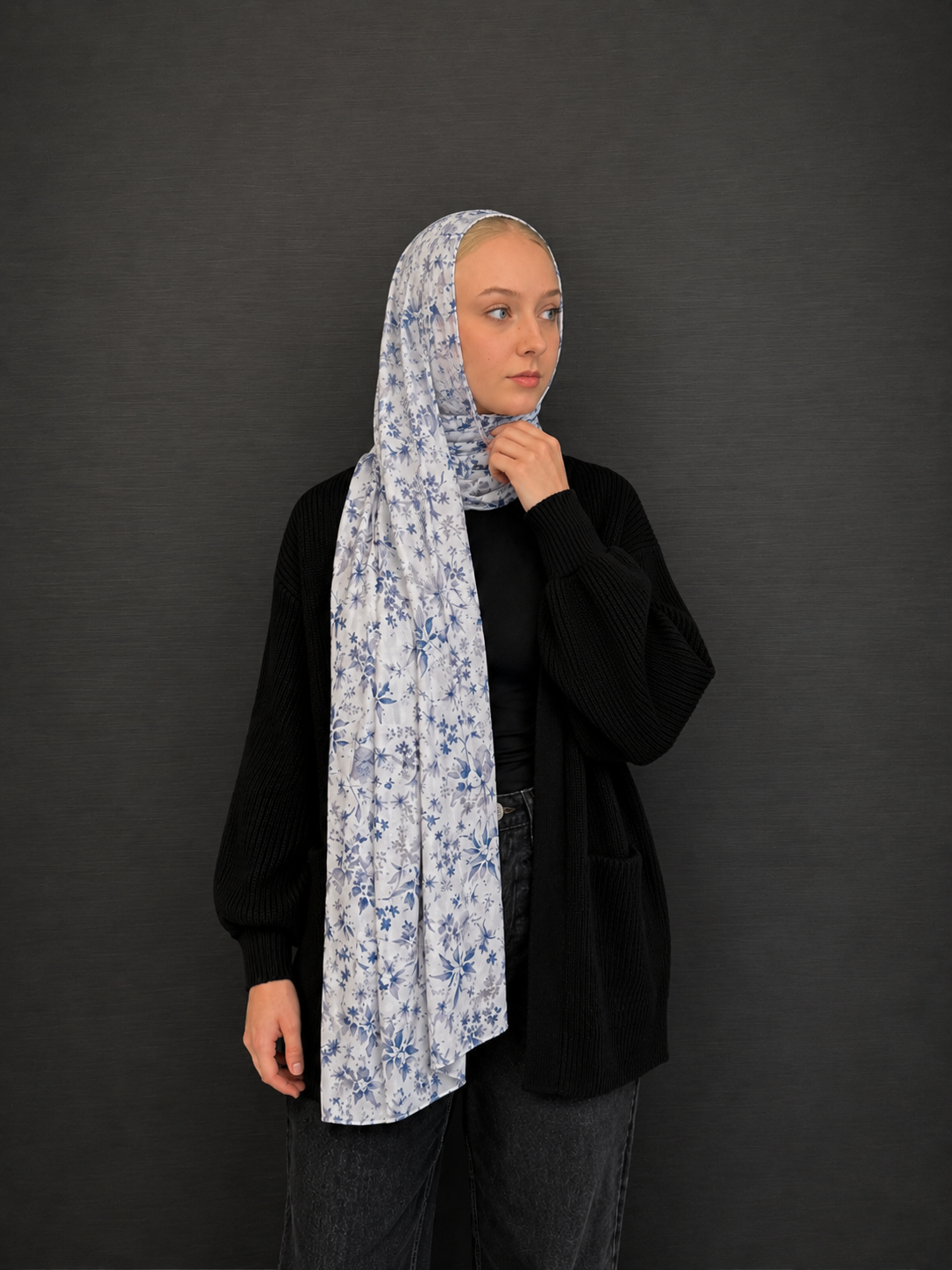 RY407 Blue Botanical Mercerized Cotton Hijab – Bohemian Lightweight Scarf