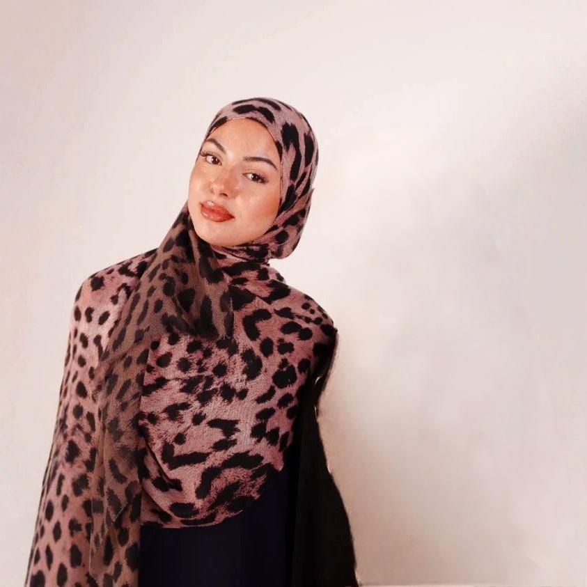 RY144 Rose Brown Black Classic Leopard Print Hijab Shawl – Warm Animal Women's Head Scarf (80×180cm)