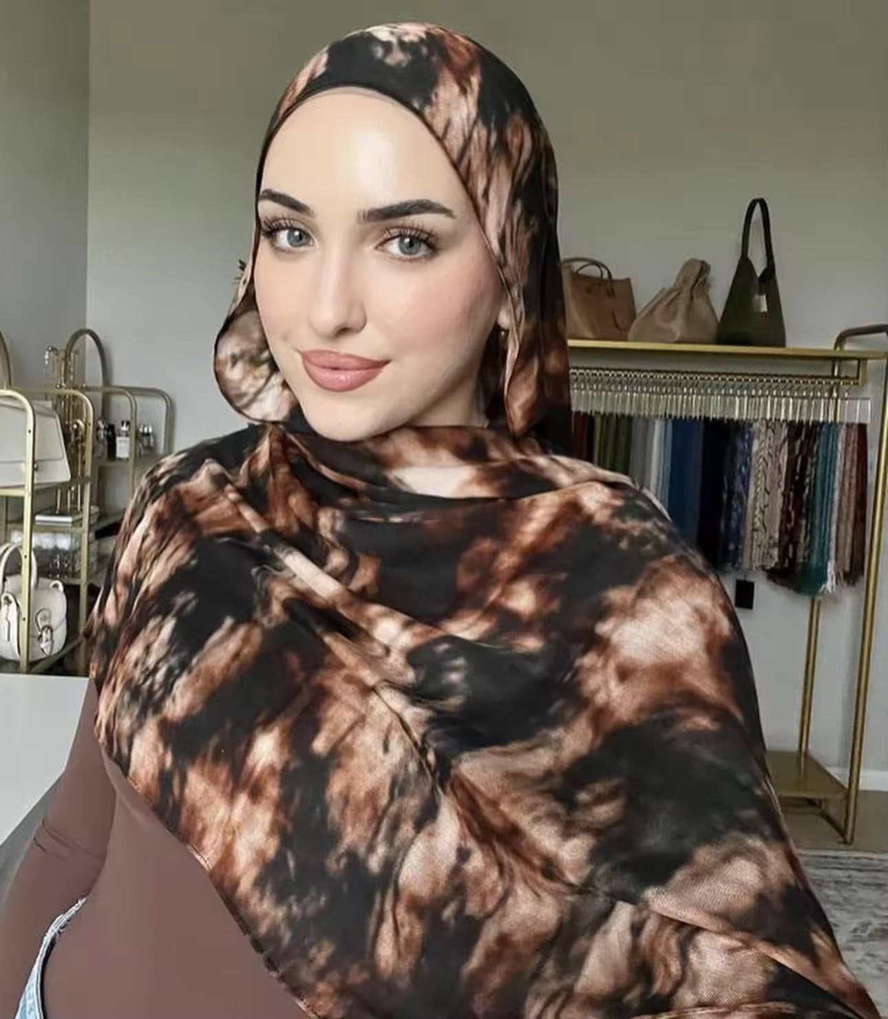 RY04 Watercolor Tie-Dye Hijab Shawl – Black & Brown Ombre Women's Head Scarf (80×180cm)