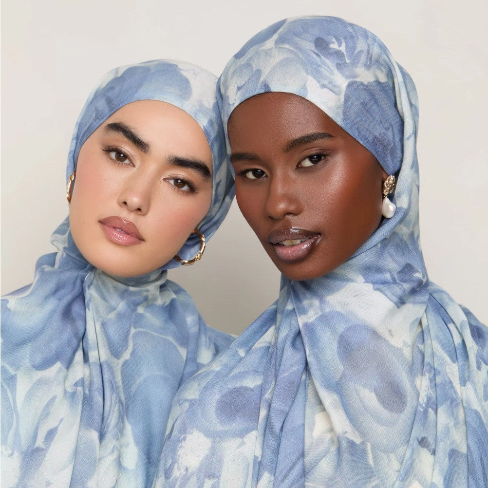 RY121 Powder Blue White Cloud Tie Dye Hijab Shawl – Sky Watercolor Women's Head Scarf (80×180cm)
