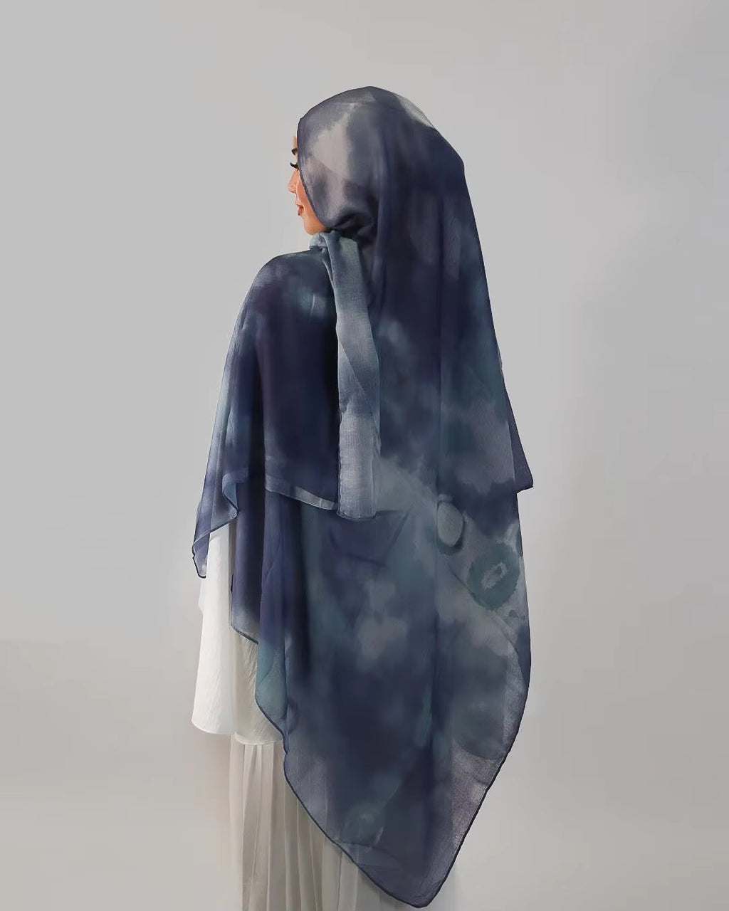 RY12 Navy Blue Abstract Watercolor Hijab Shawl – Sheer Ink Circle Print Women's Head Scarf (80×180cm)