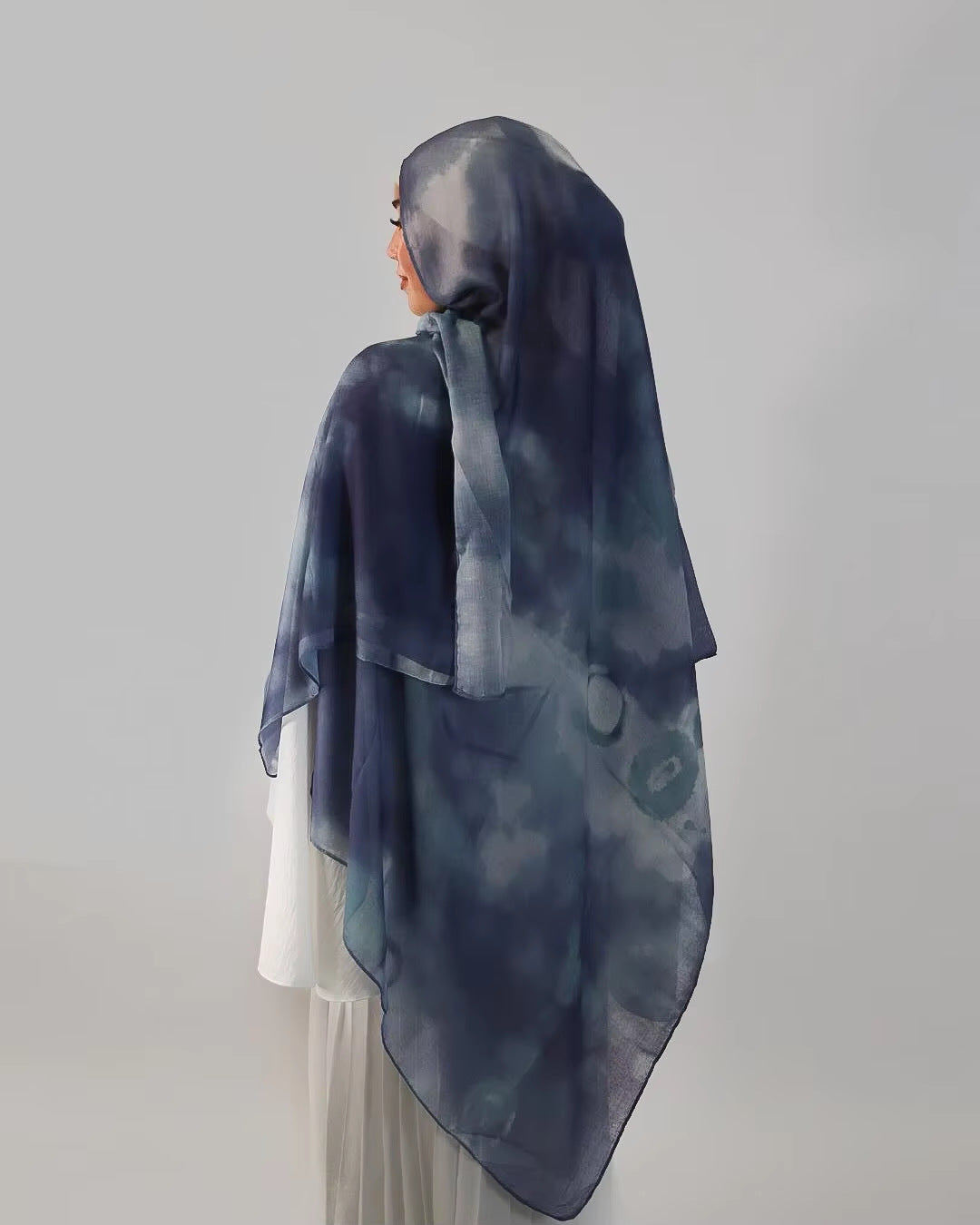RY12 Navy Blue Abstract Watercolor Hijab Shawl – Sheer Ink Circle Print Women's Head Scarf (80×180cm)