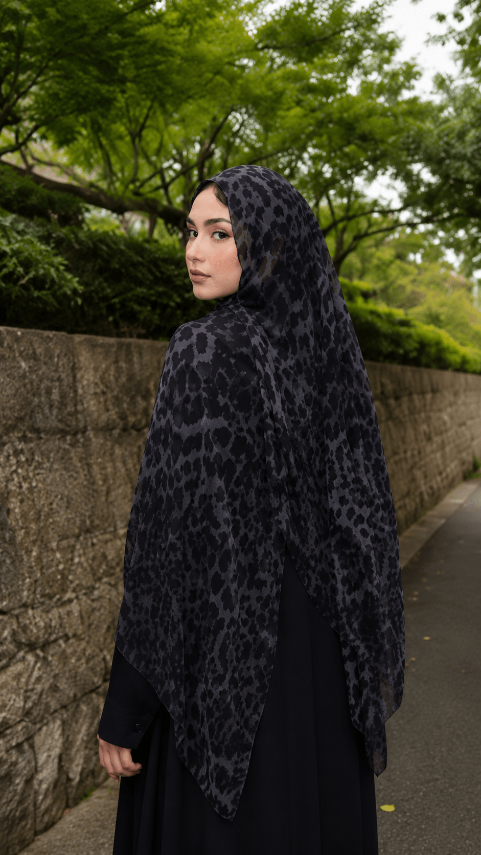 RY141 Slate Blue Black Leopard Print Hijab Shawl – Dark Animal Women's Head Scarf (80×180cm) - Raya