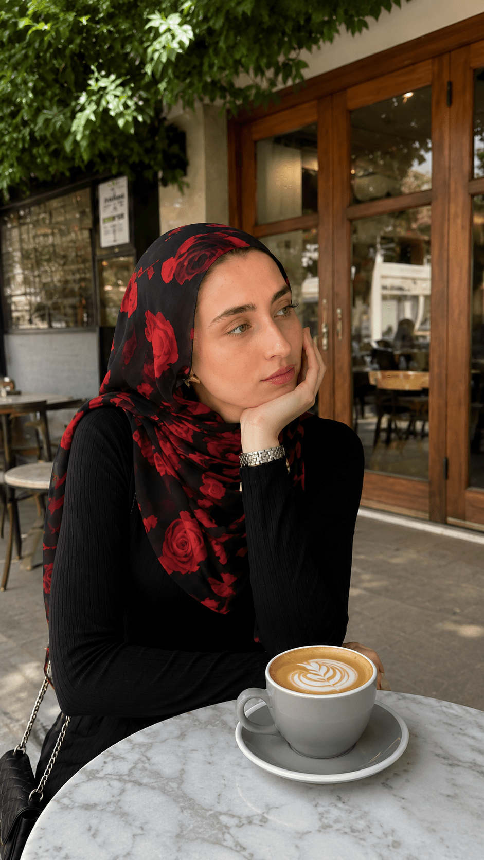 RY143 Black Red Rose Floral Hijab Shawl – Bold Botanical Women's Head Scarf (80×180cm) - Raya