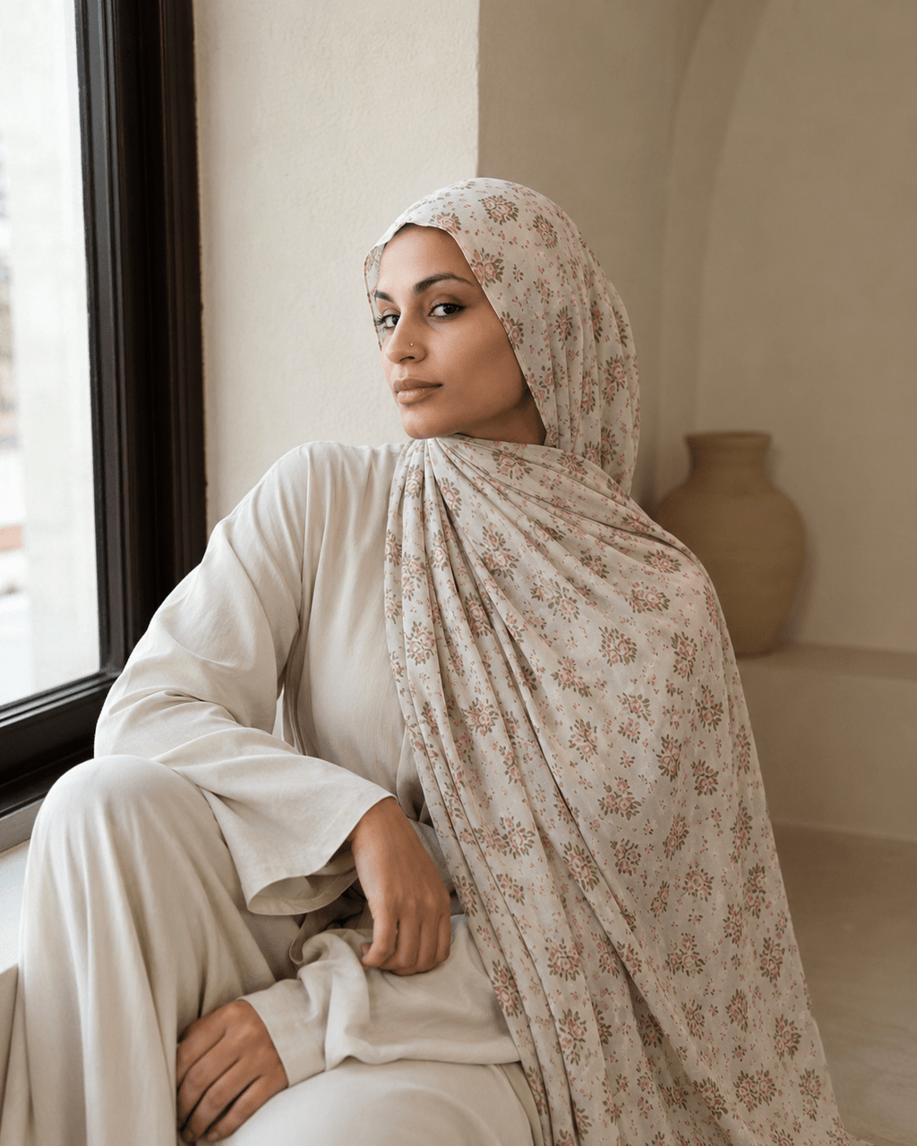 RY401 Ivory Rose Floral Printed Cotton Hijab – Soft Lightweight Scarf - Raya