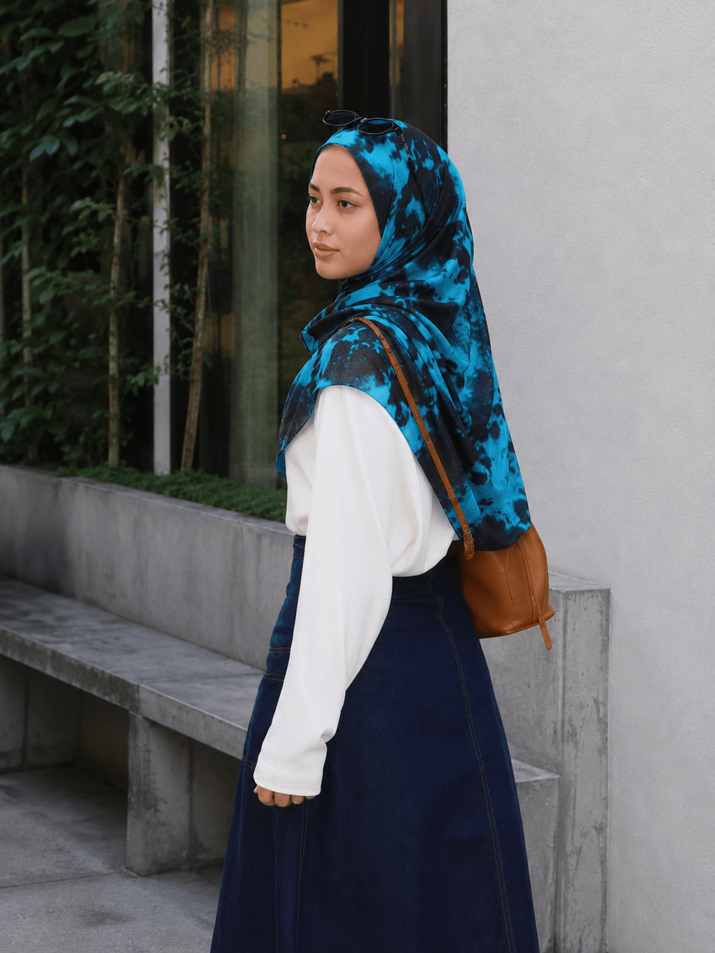 RY416 Turquoise Black Marble Mercerized Cotton Jersey Hijab – Soft Stretch Scarf - Raya