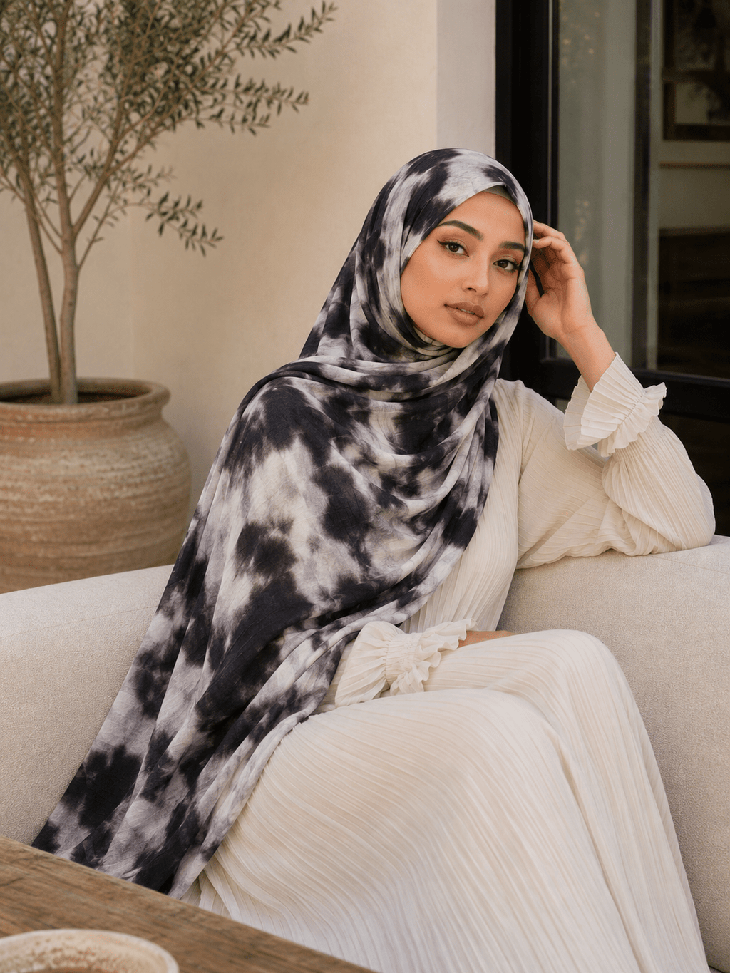 RY417 Black Marble Mercerized Cotton Jersey Hijab – Soft Stretch Scarf - Raya