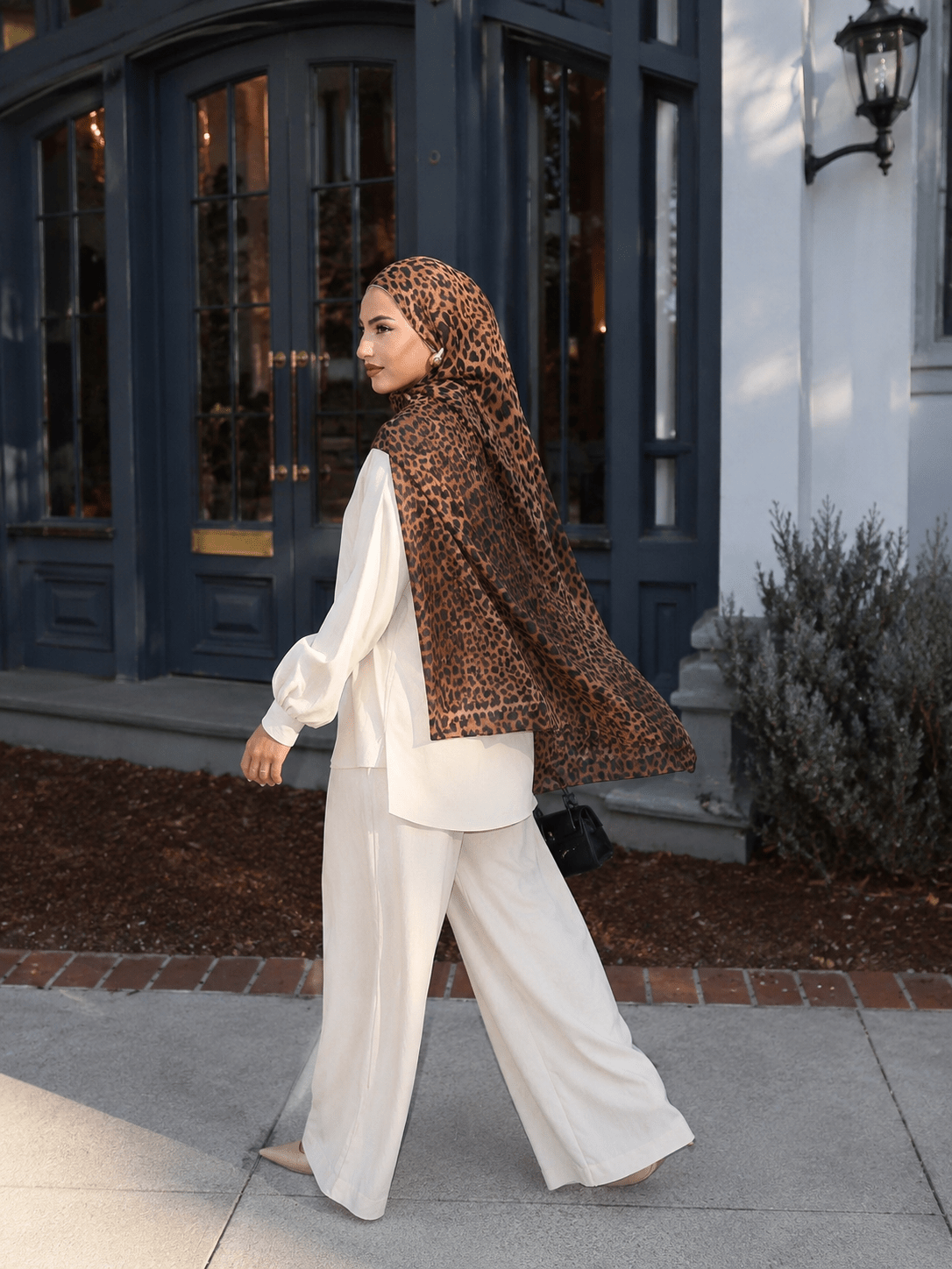 RY431 Leopard Print Mercerized Cotton Jersey Hijab – Soft Stretch Scarf - Raya